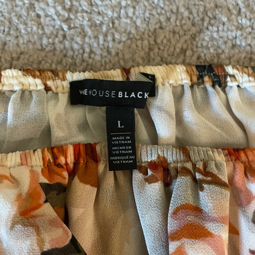 White House Black Market Floral Ruffle Blouse - Picture 2 of 4